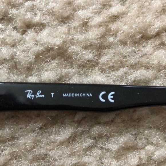 Ray Ban Eye Glasses - Picture 4 of 6